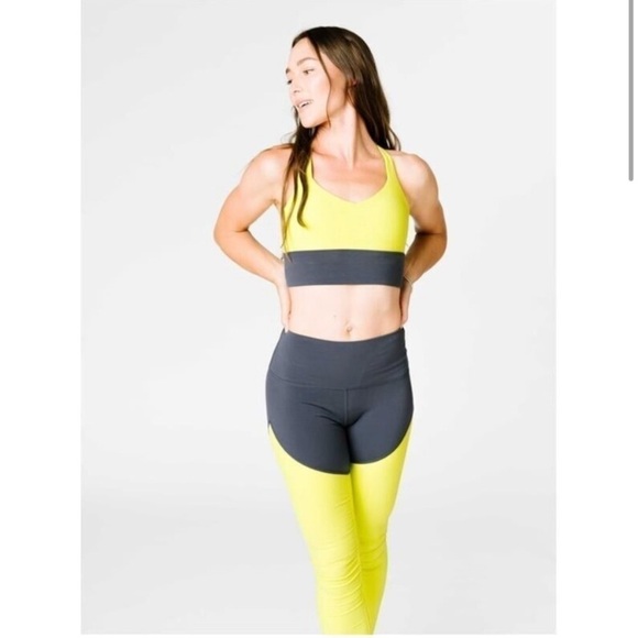 ZYIA ACTIVE • Women’s Storm Parallel Luxe Hi Rise 7/8 Legging Grey/Neon Yellow - Picture 2 of 9